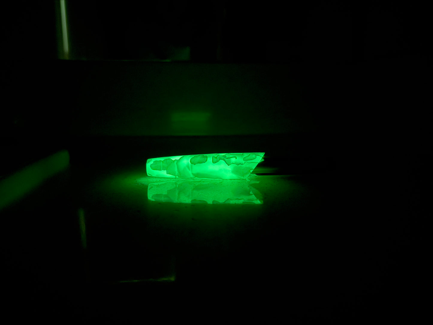 Portage Dedicated Eyedropper - UV reactive glow in the dark Raffir